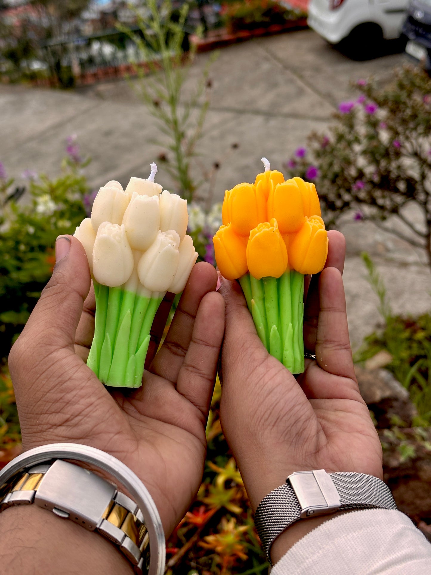 Tulip bouquet candle