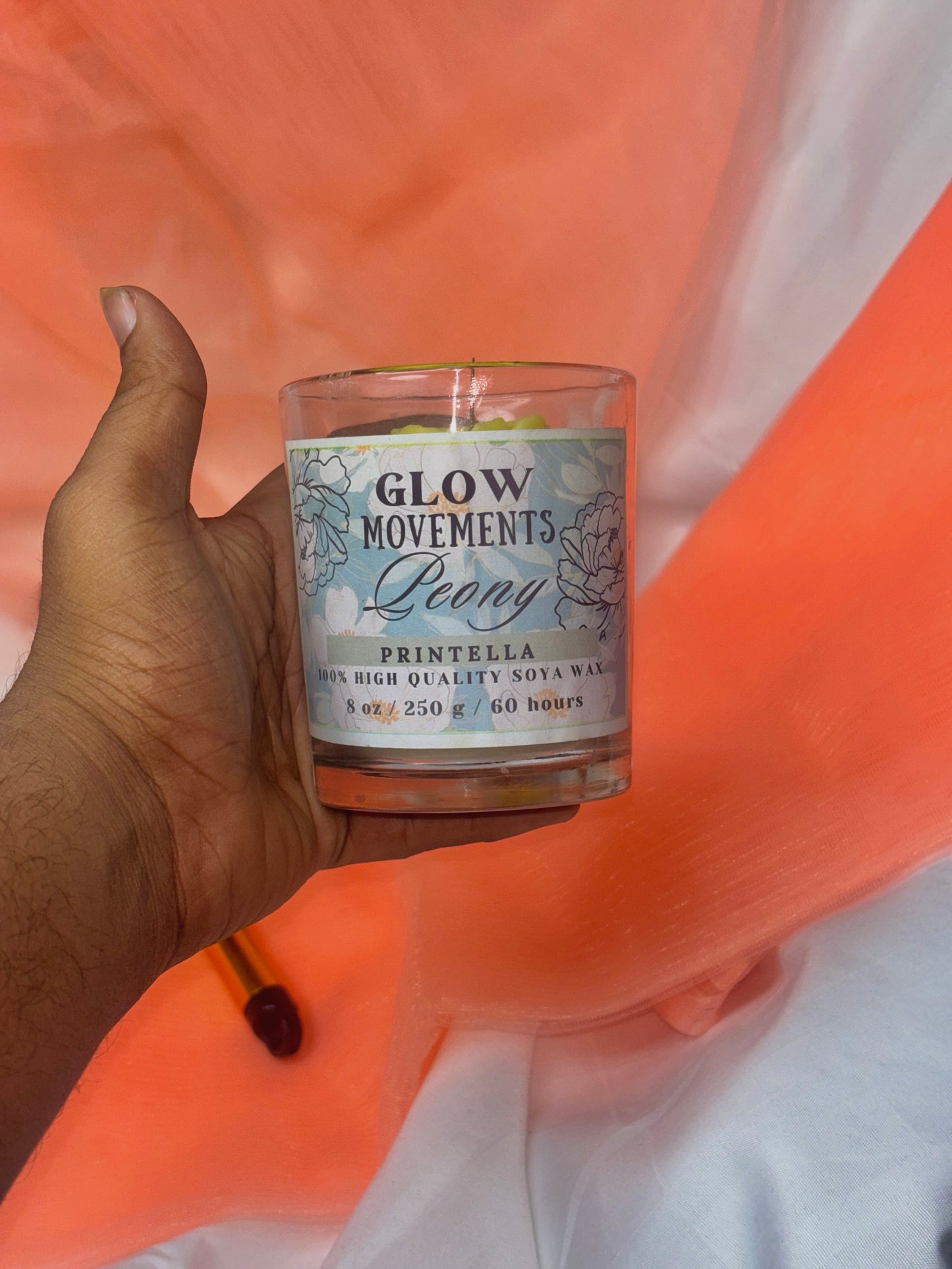 Glow movement peony candle